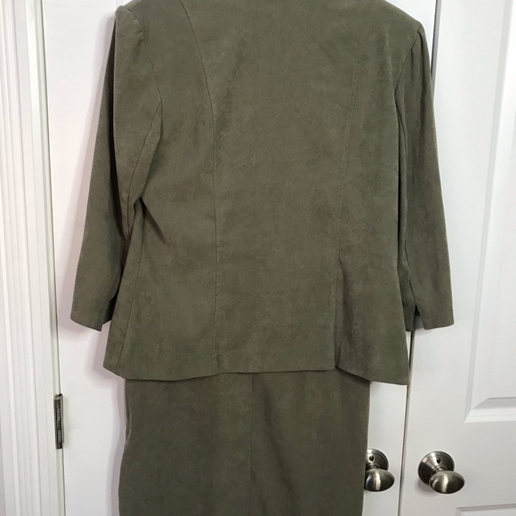 Vintage 90s Nancy G Grayish Green 2 PC Jacket & Matching Dress Set - Picture 6 of 10